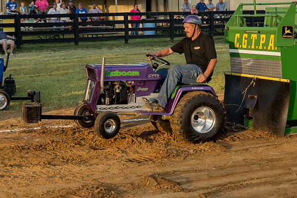Waddy Ruritan lawn tractor pull 20150808-9094-2-2
